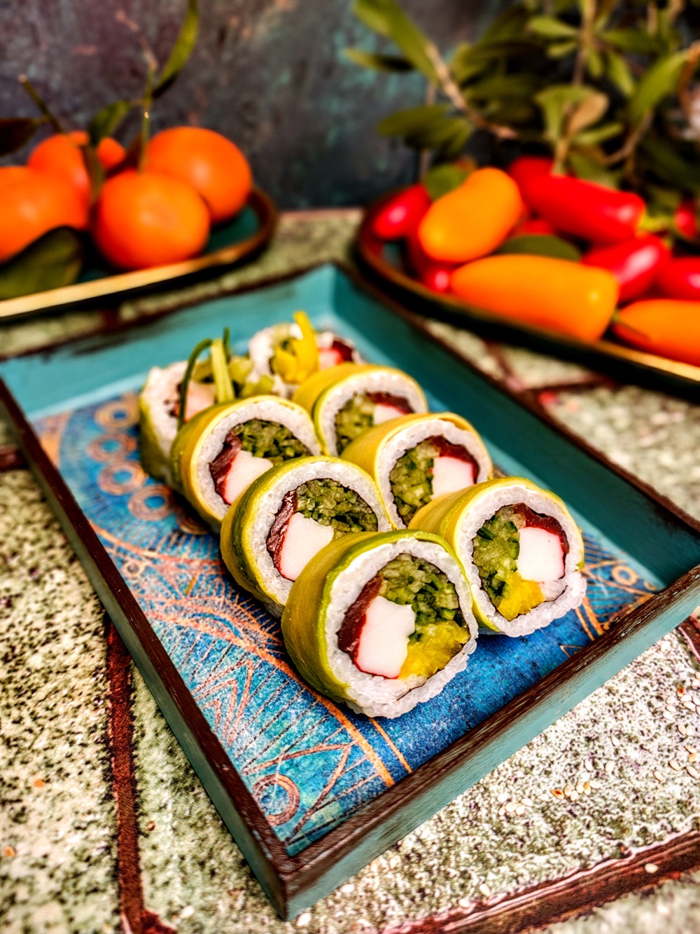 Dragon - Surimi-Stäbchen und Avocado außen