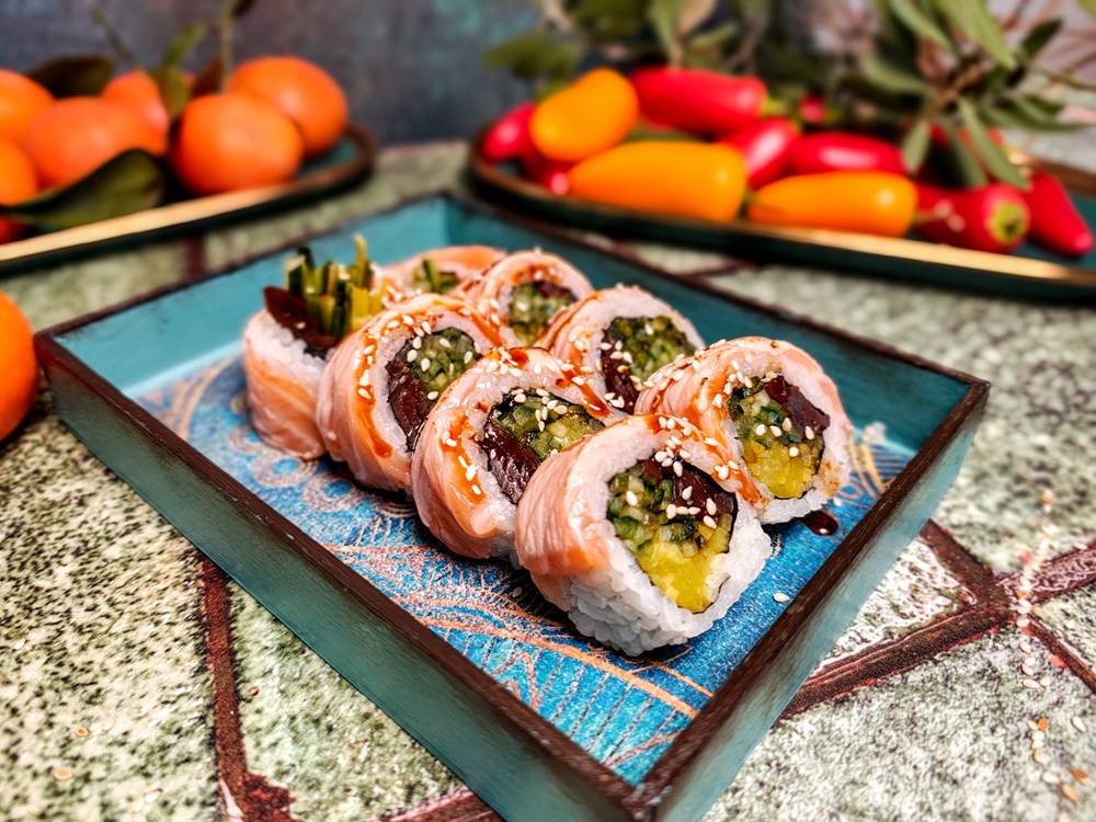 Dragon - calabash, cucumber, oshinko inside and grilled salmon outside