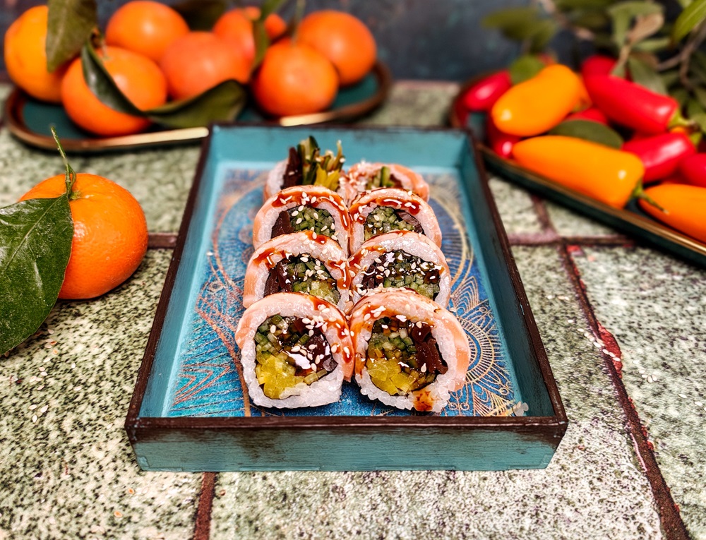 Dragon - calabash, cucumber, oshinko inside and grilled salmon outside