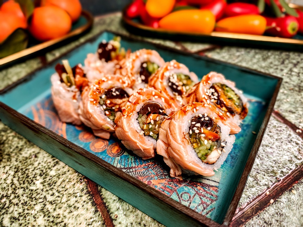 Dragon - Aal und gebratener Lachs außen