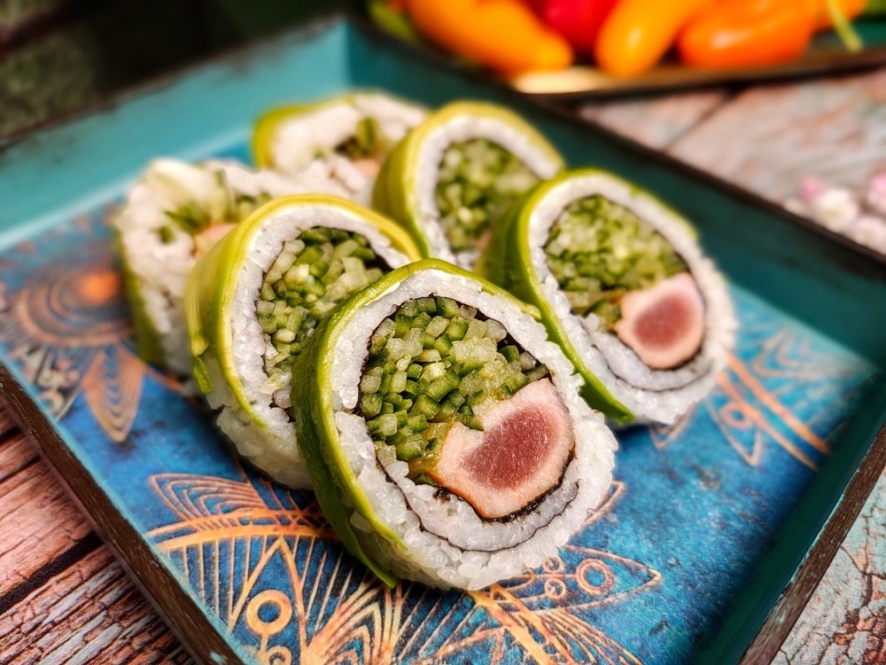 Uramaki mit Thunfisch Medium rare